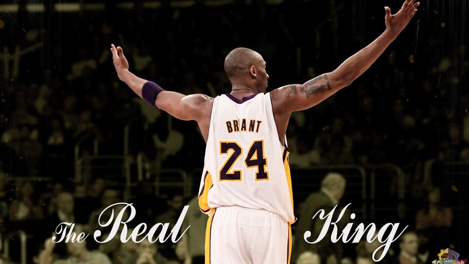 亚洲羽毛球锦标赛男单决赛 石宇奇2比1击败安赛龙捧起冠军奖杯，羽毛球男单石宇奇世界排名